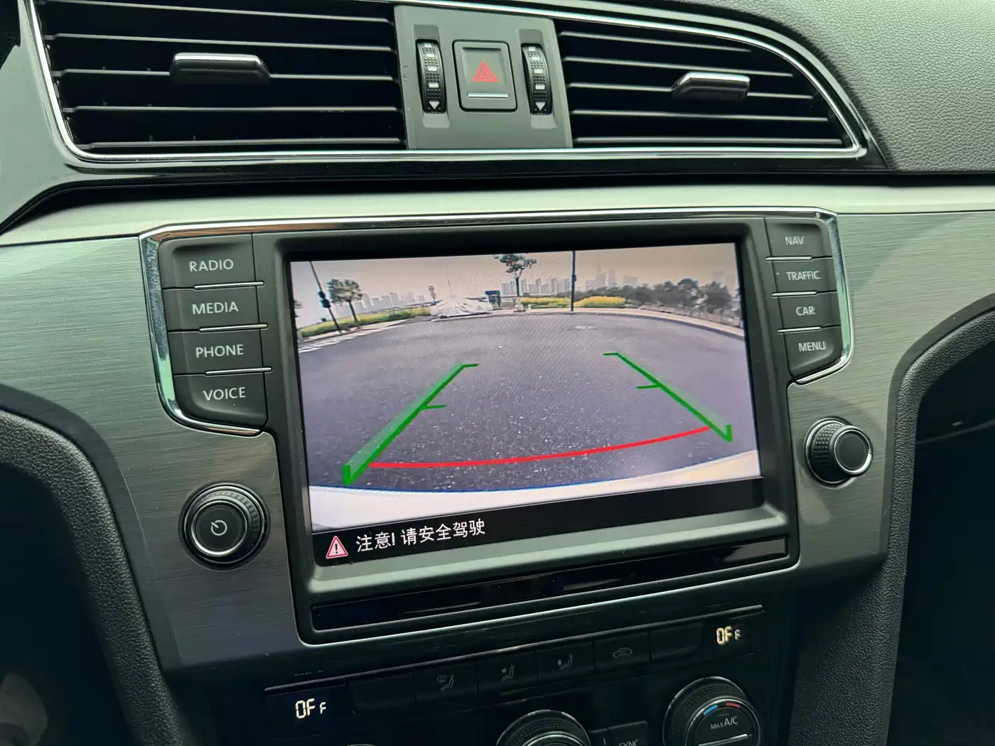 Volkswagen Lamando 2018 280TSI DSG Comfort Edition фото 13