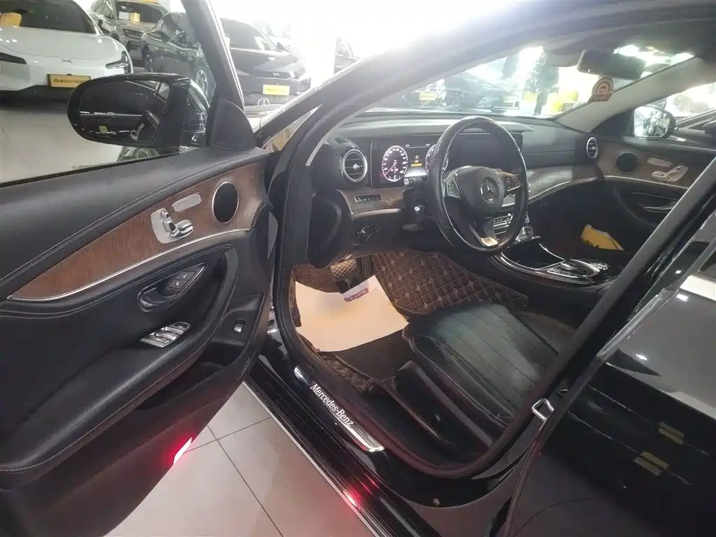 Mercedes-Benz E-Class 2016 E 300 L Luxury фото 13