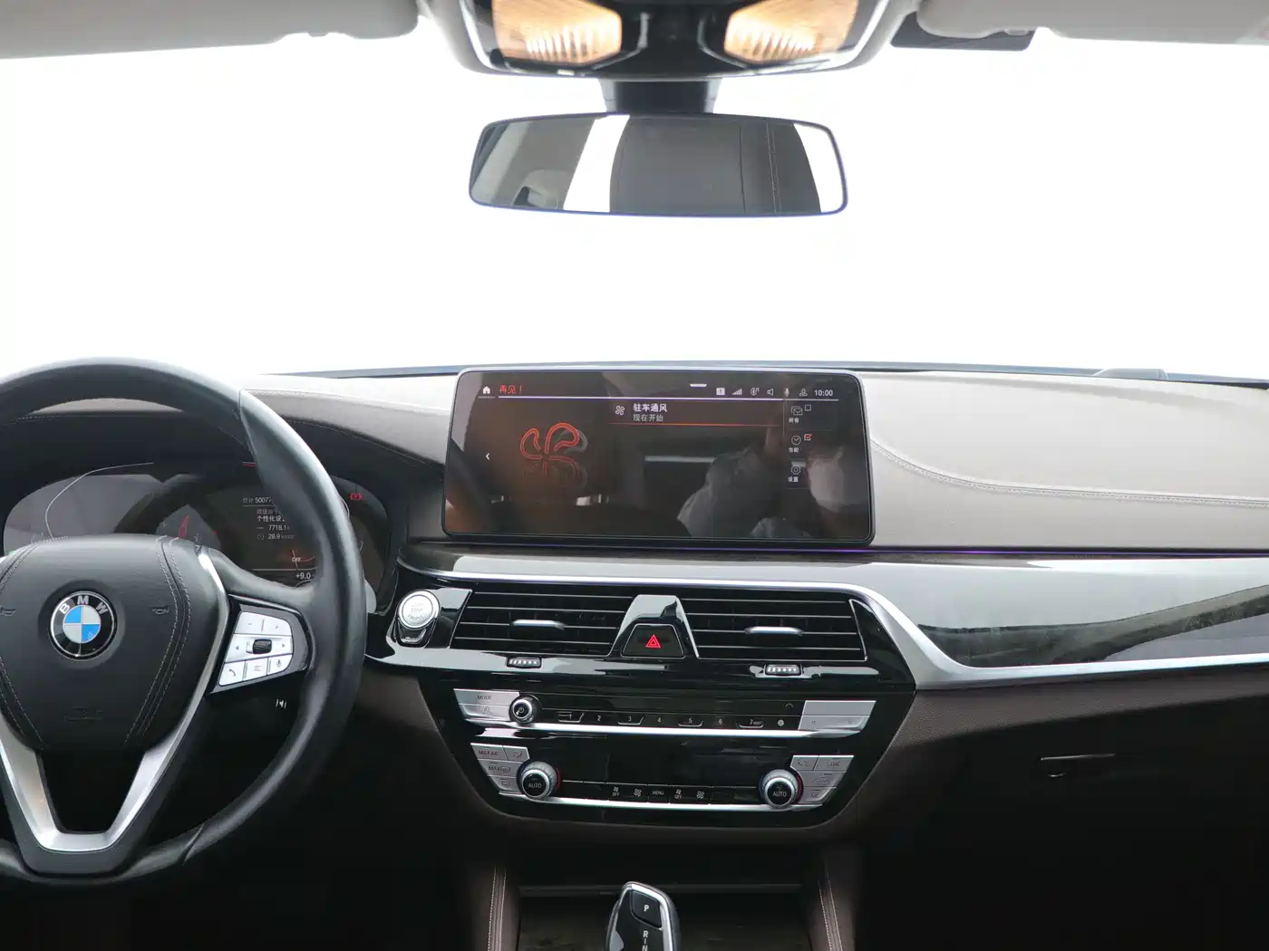 BMW 5 Series 2021 525Li M Sport Package фото 11