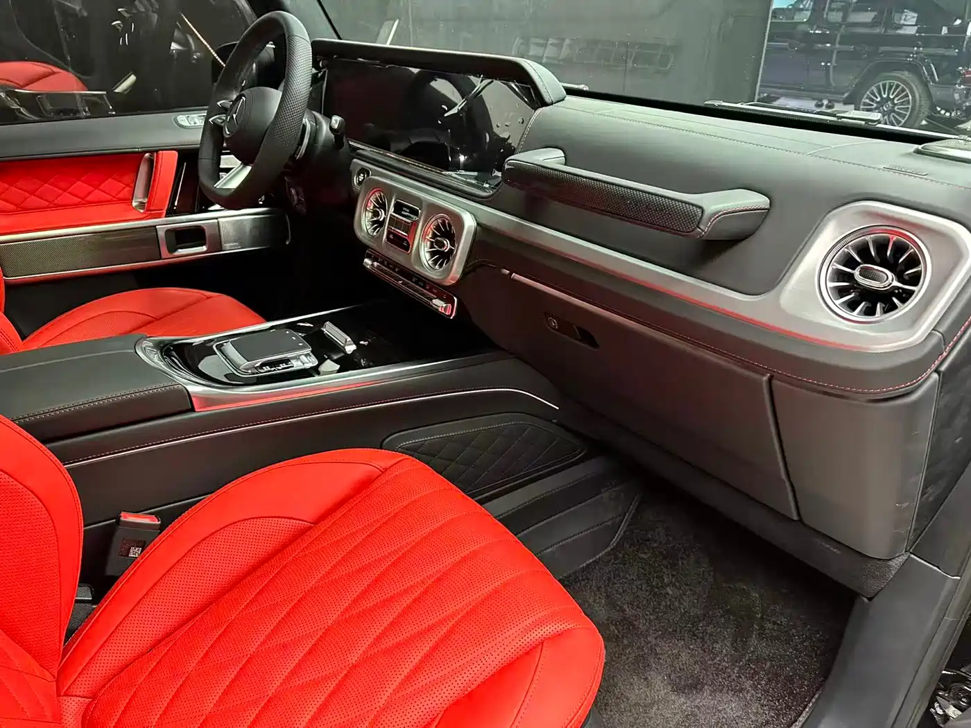 MERCEDES-BENZ G-CLASS