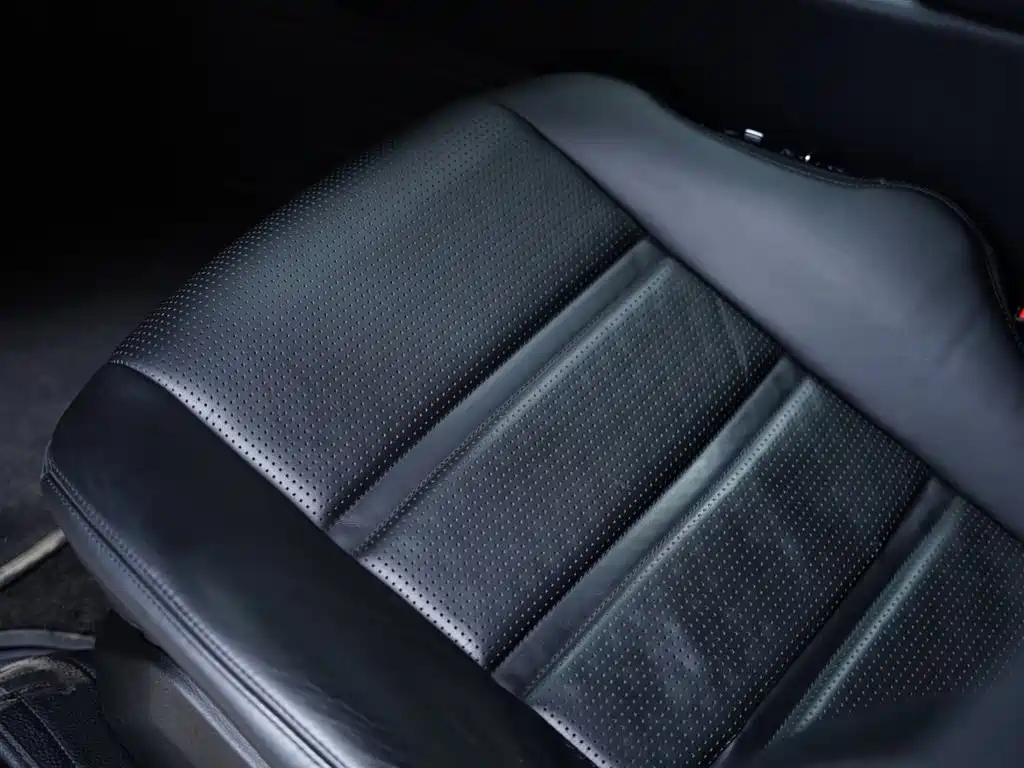 Mercedes-Benz CLS AMG 2015 AMG CLS 63 4MATIC фото 32