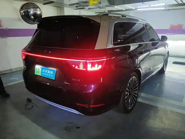 AITO Wenjie AITO M9 2025 Extended Range Ultra 52kWh 6-Seater — фото 2