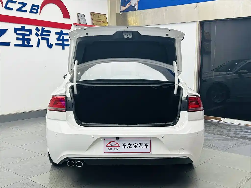 Volkswagen Lamando 2015 280TSI DSG Comfort фото 9