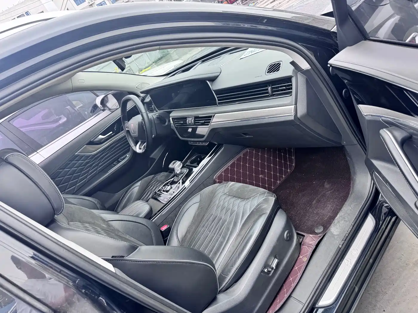 Hongqi HS5 2022 Facelift 2.0T Smart Flag Enjoyment AWD Edition фото 8