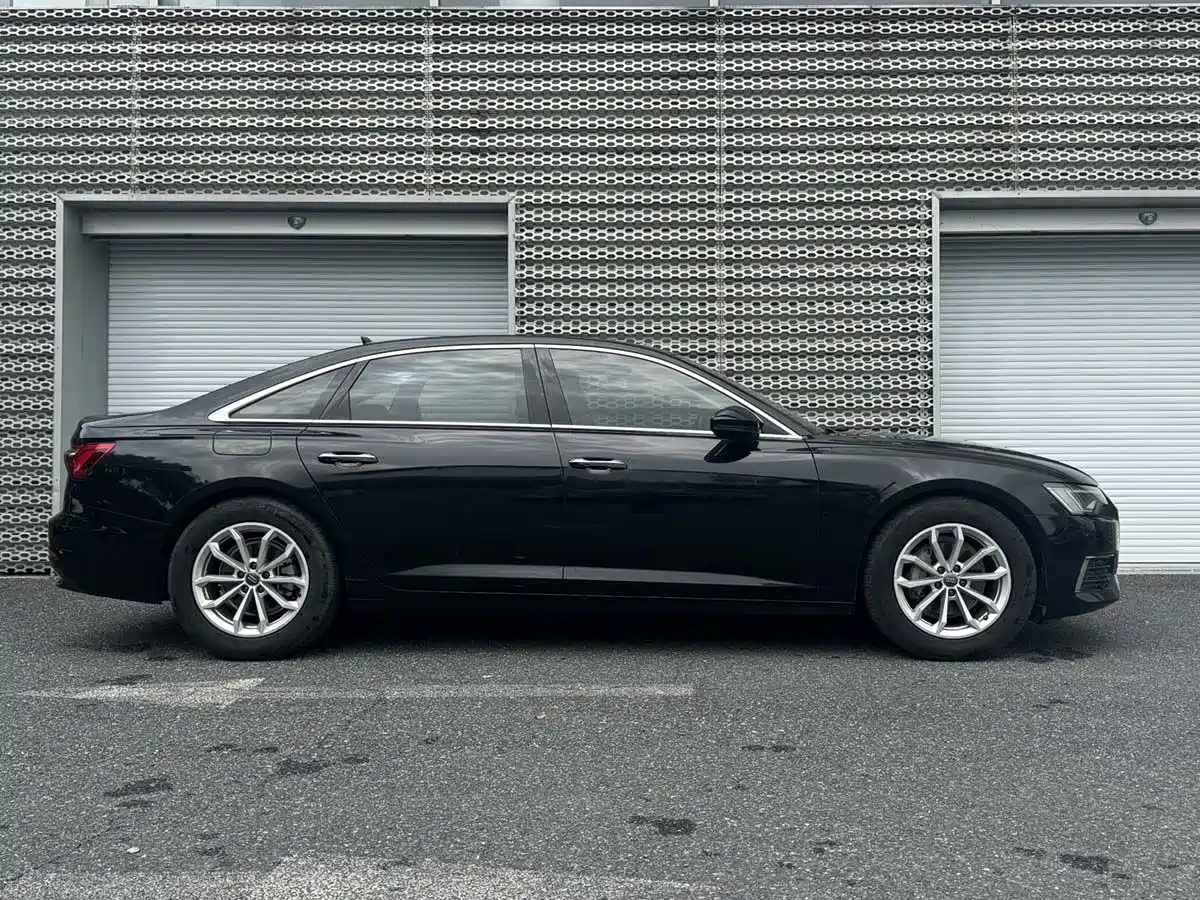 Audi A6L 2019 40 TFSI Luxury Elegance фото 4