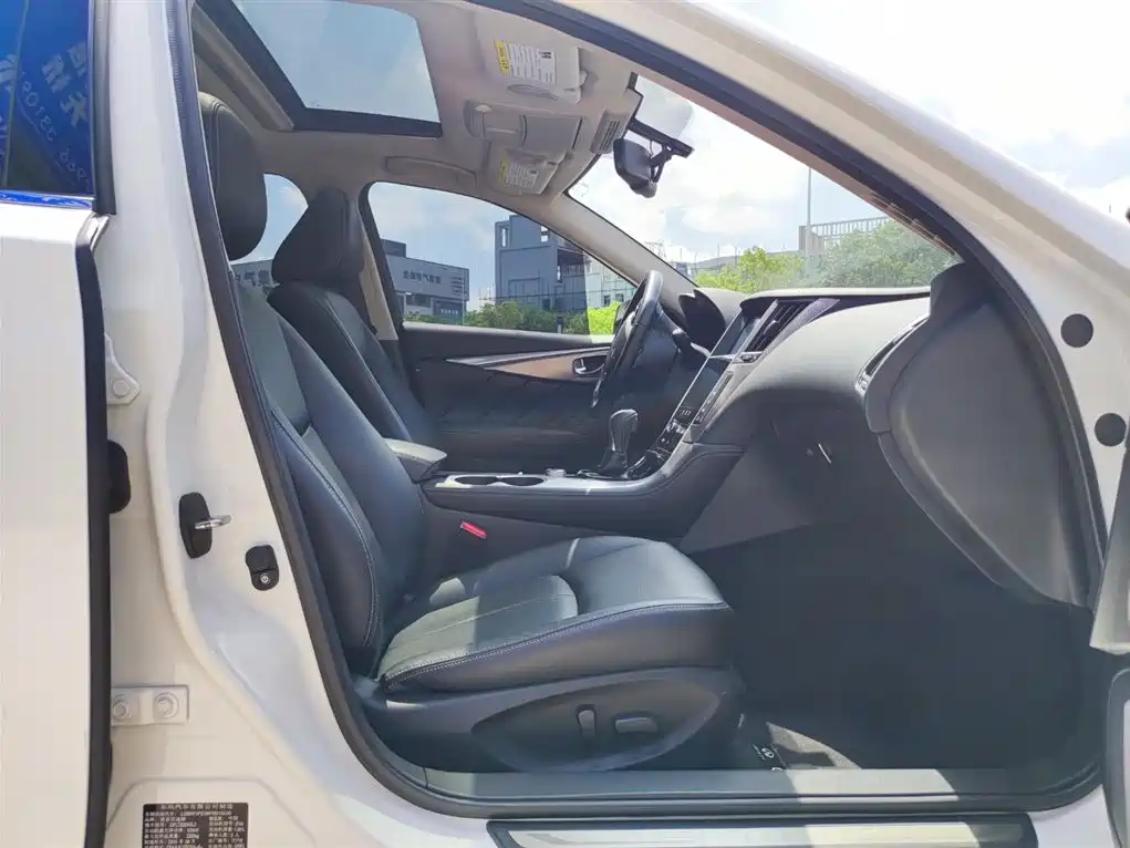 Infiniti Q50L 2016 Model 2.0T Joy Edition фото 7