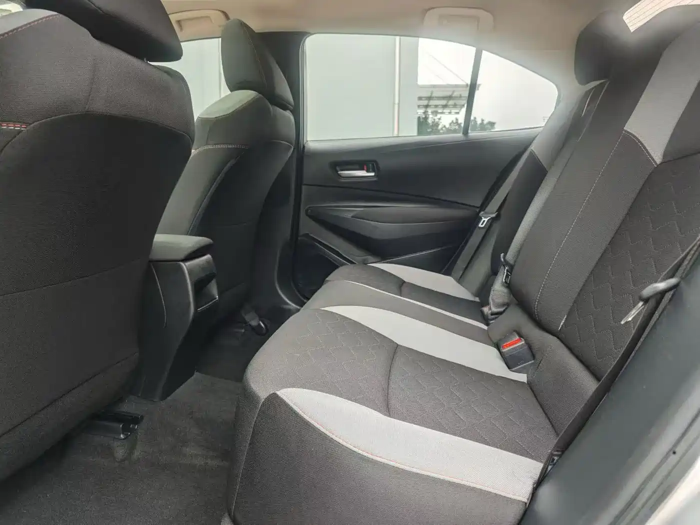 Toyota Corolla 2021 1.2T S-CVT Elite PLUS Edition фото 7