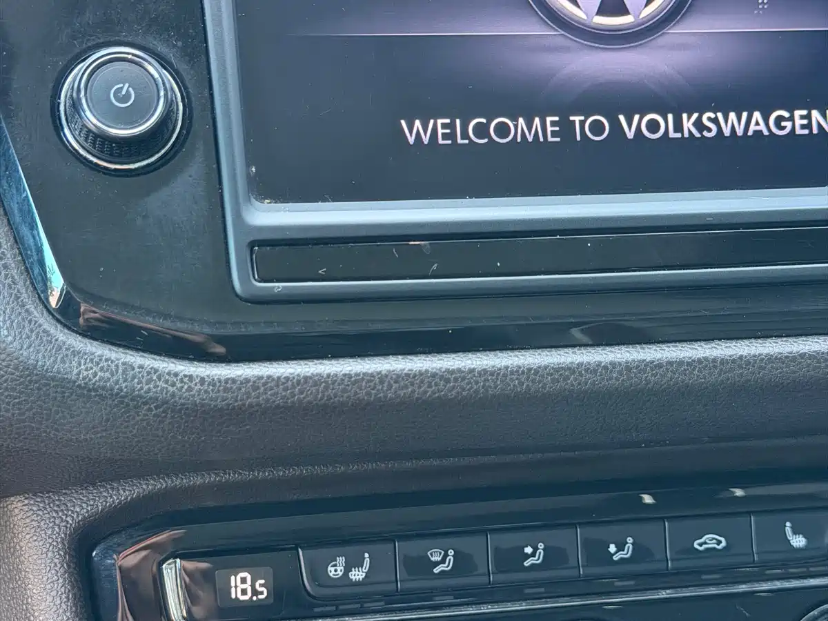 Volkswagen Tiguan L 2017 330TSI Automatic 2WD Flagship Edition фото 10