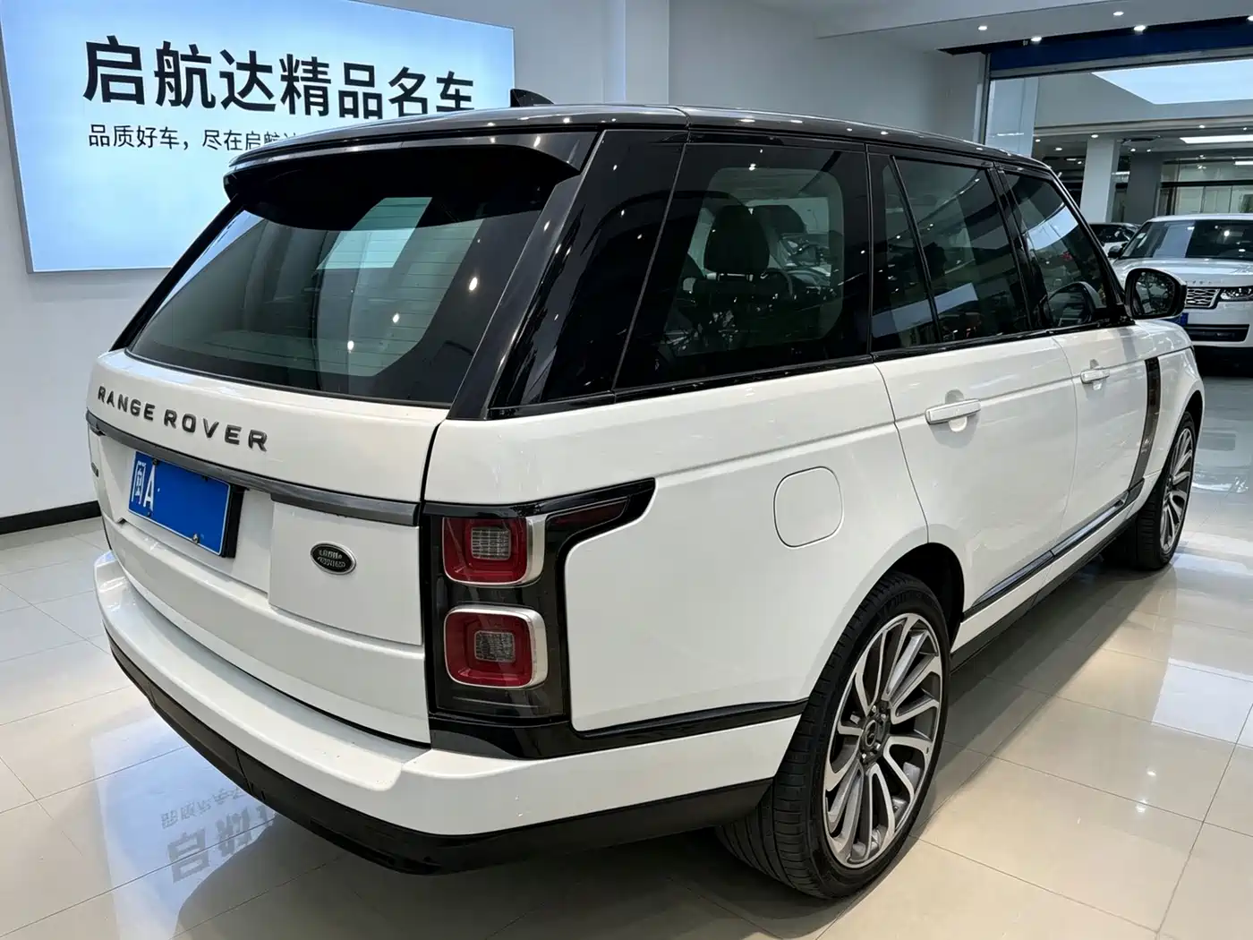 Land Rover Range Rover фото 6