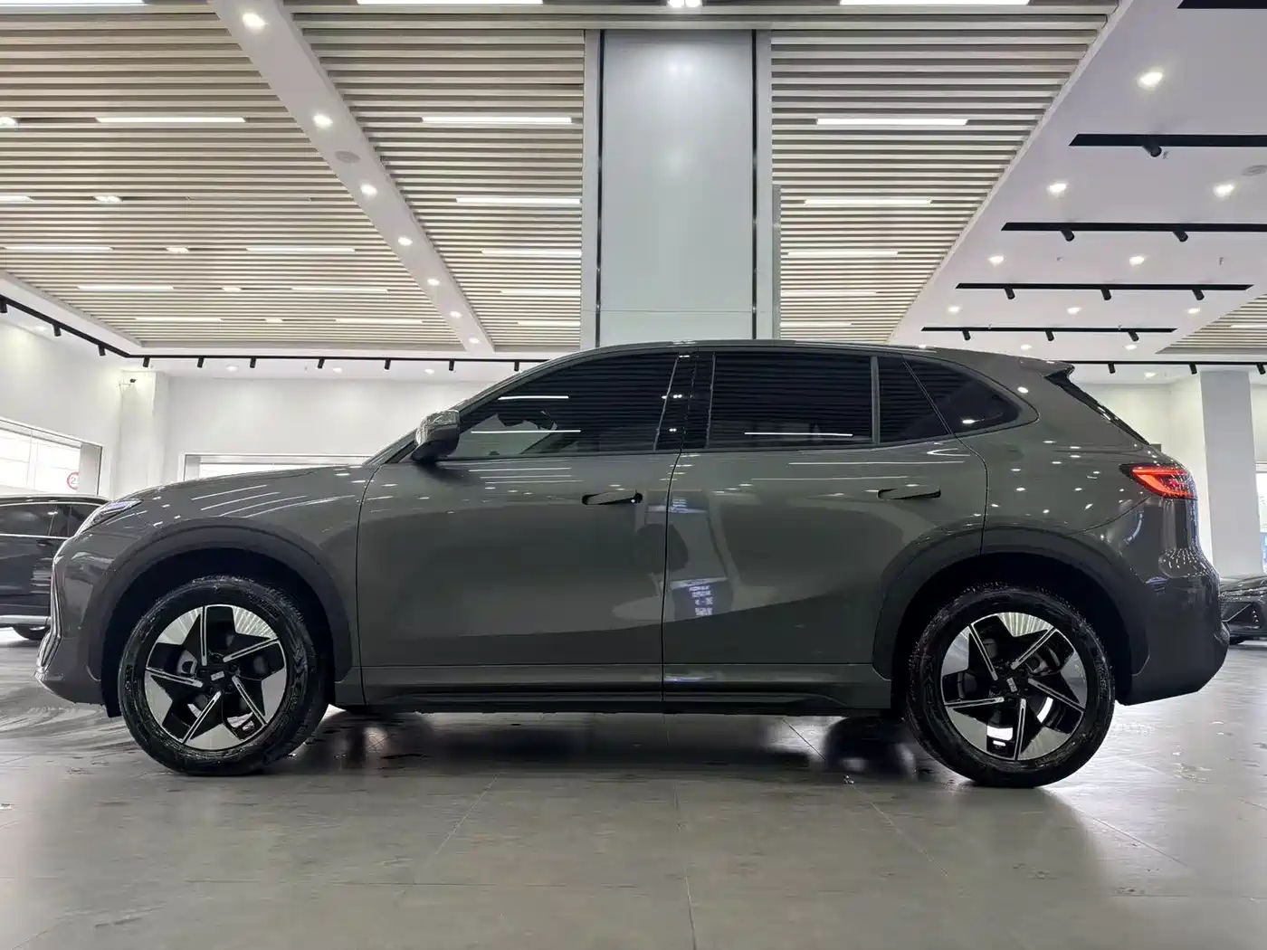 GEELY GALAXY GALAXY E5