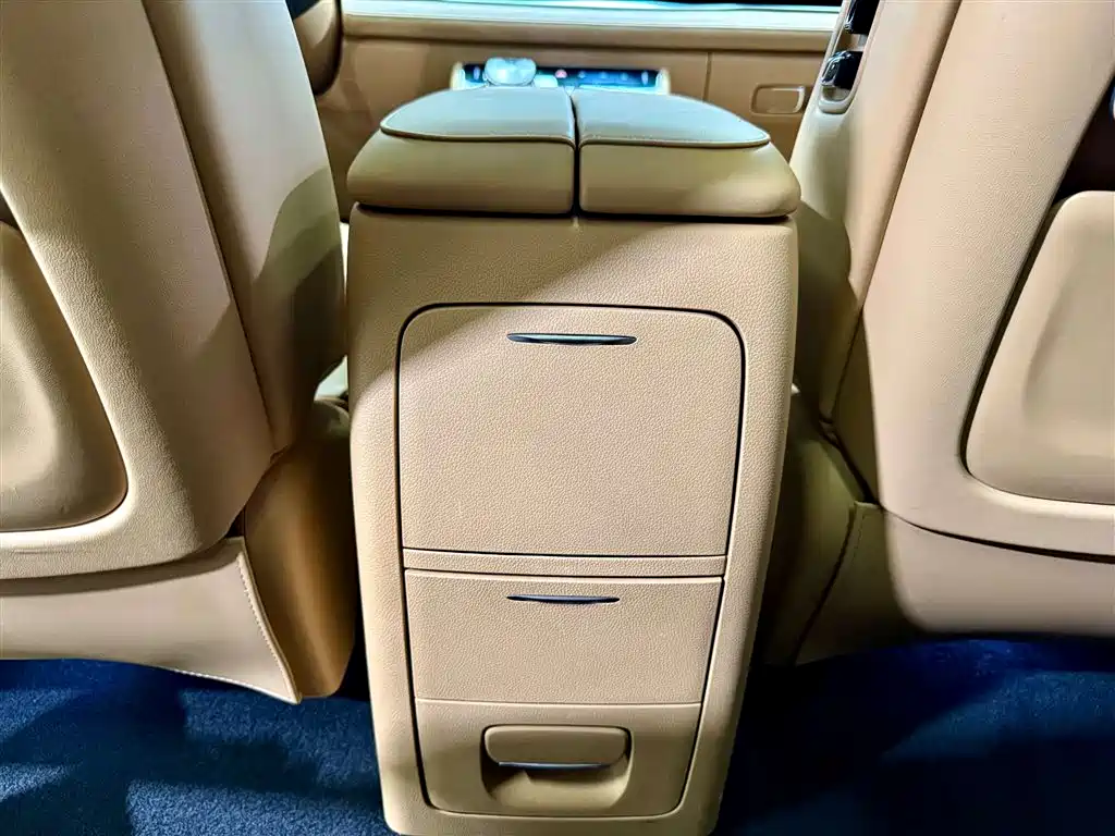 Voyah Auto Voyah Dreamer 2022 Low-carbon Dream+Smart Package фото 27