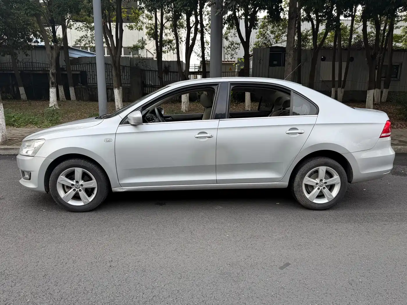 Volkswagen Santana 2013 2013 1.4L Manual Comfort Edition