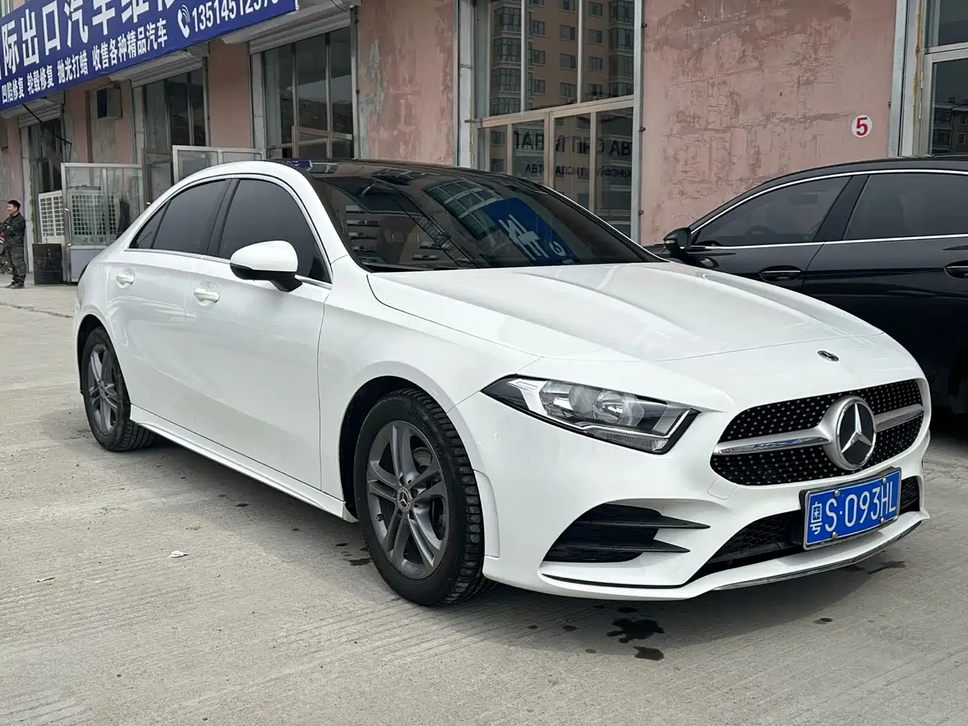 Mercedes-Benz A-Class 2022 A 180 L Sport Sedan фото 3