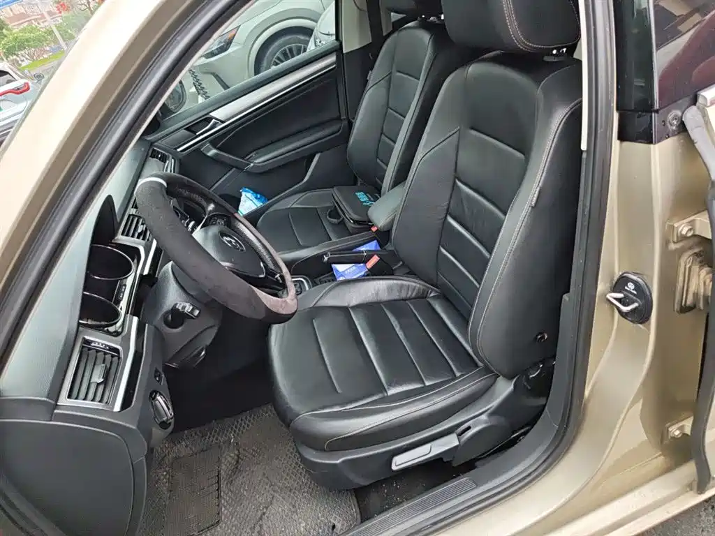 Volkswagen Bora 2018 230TSI DSG Comfort фото 8
