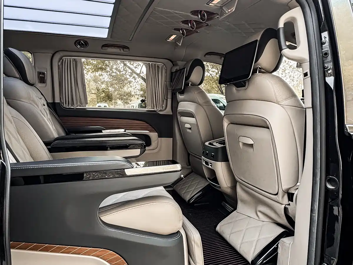 MERCEDES-BENZ V CLASS