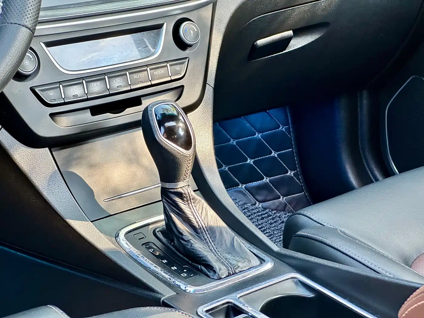 GEELY AUTOMOBILE EMGRAND