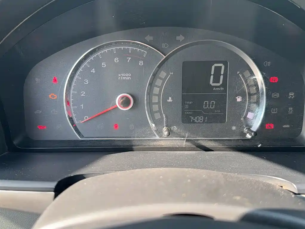 Roewe 350 2017 2015 Model 1.5L Manual Luxury Sunroof Edition