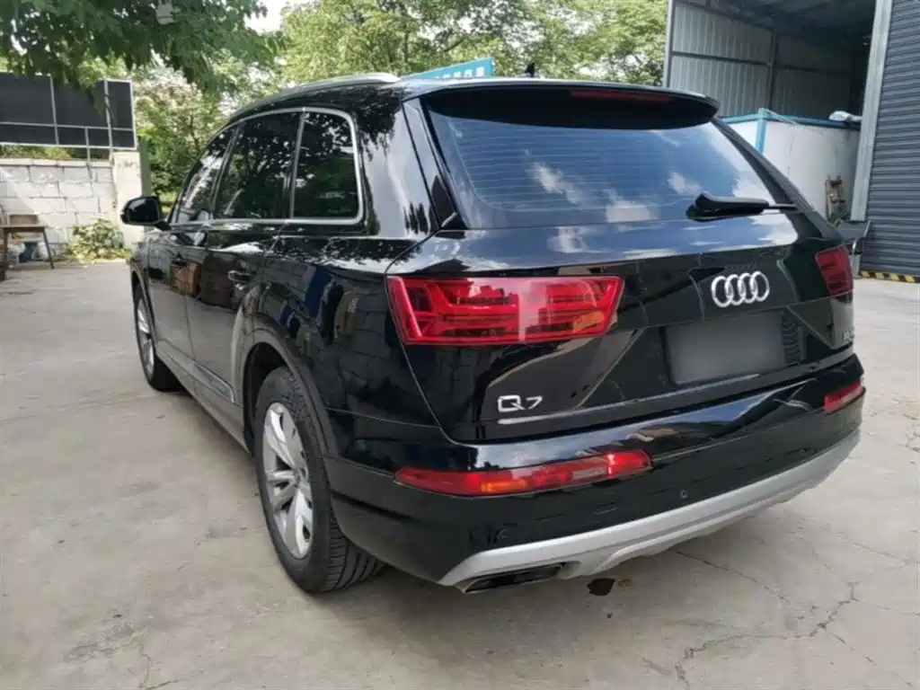 Audi Q7 2019 55 TFSI Technology фото 5