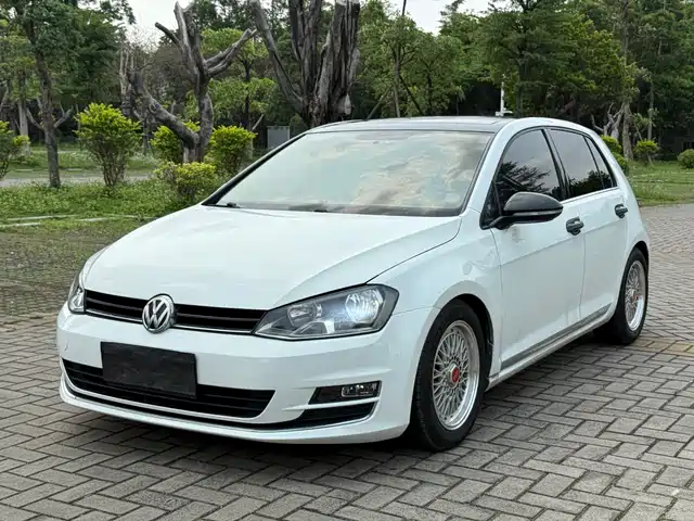  Volkswagen Golf 2014 1.6L Automatic Comfort