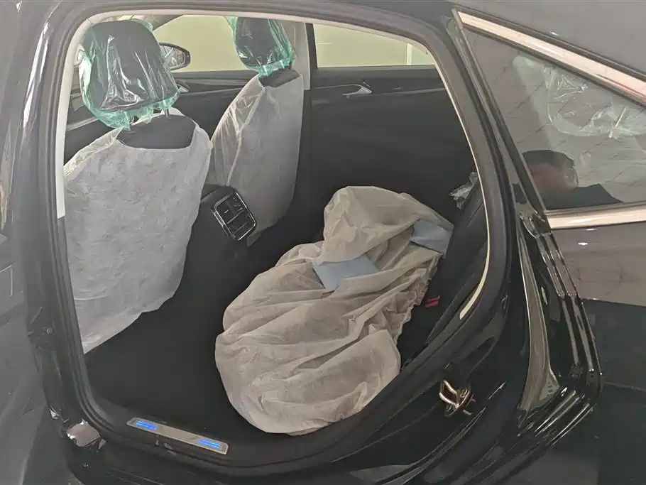 VOLKSWAGEN PASSAT NEW ENERGY