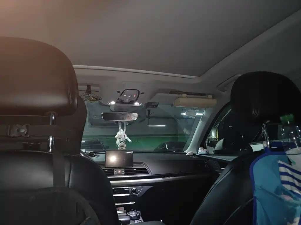 Photo 17 - Audi Q5L
