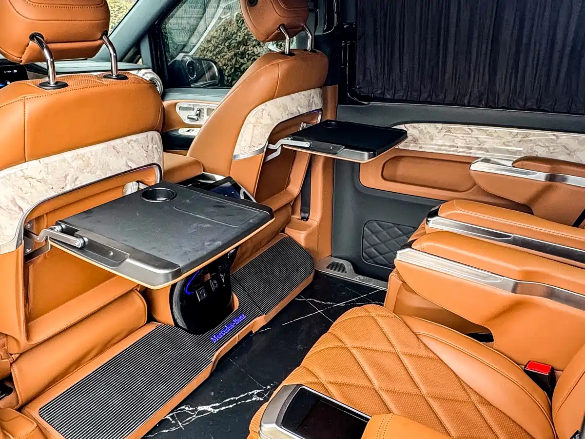 Mercedes-Benz Vito 2023 2.0T Business 7-Seater фото 10