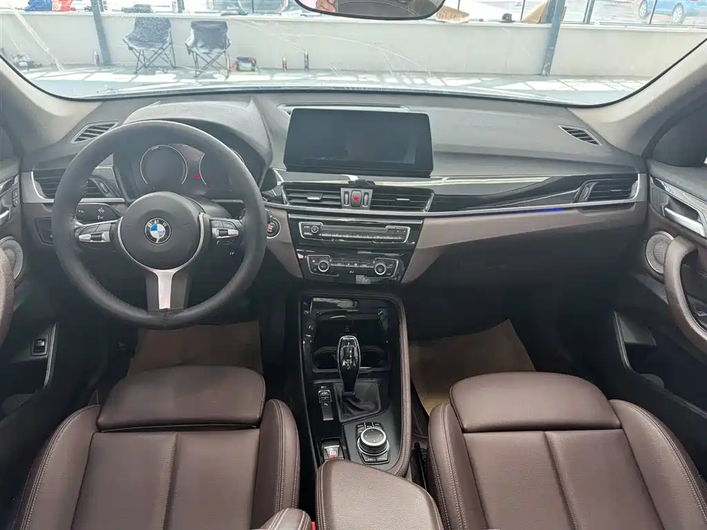 BMW X1 2022 sDrive20Li Premium фото 9