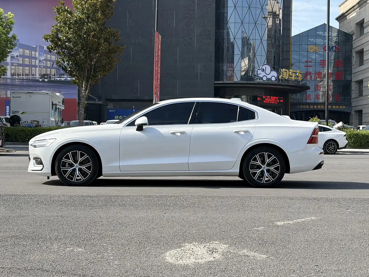 Volvo S60 2023 2023 B4 Smart Comfort Luxury Edition