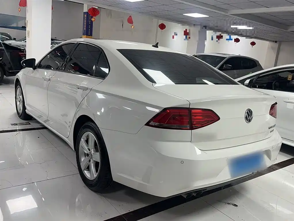 Volkswagen Lamando 2017 230TSI DSG Trend Edition фото 13
