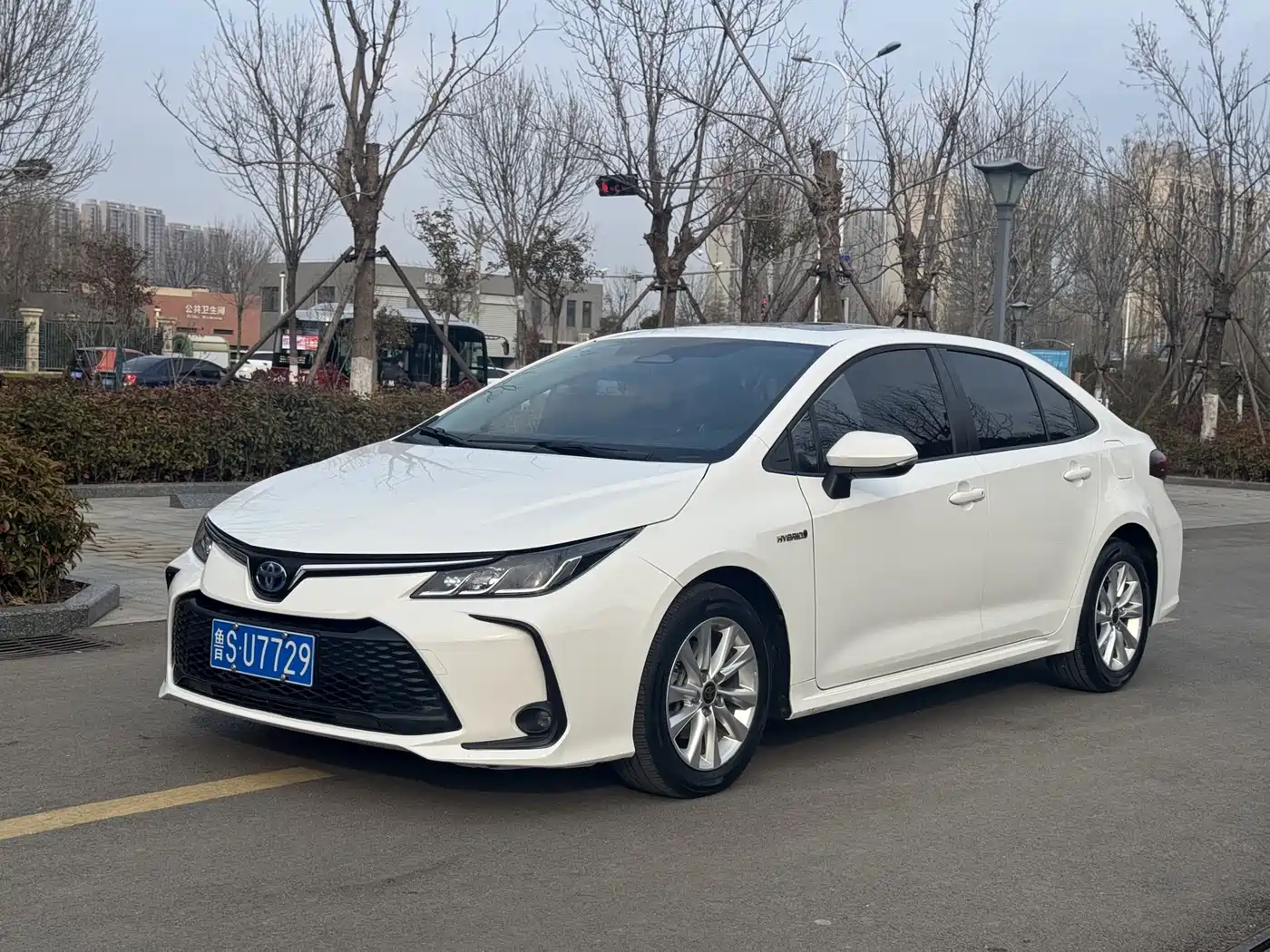 Toyota Corolla 2023 1.8L Smart Hybrid Dual Engine Elite Edition фото 4