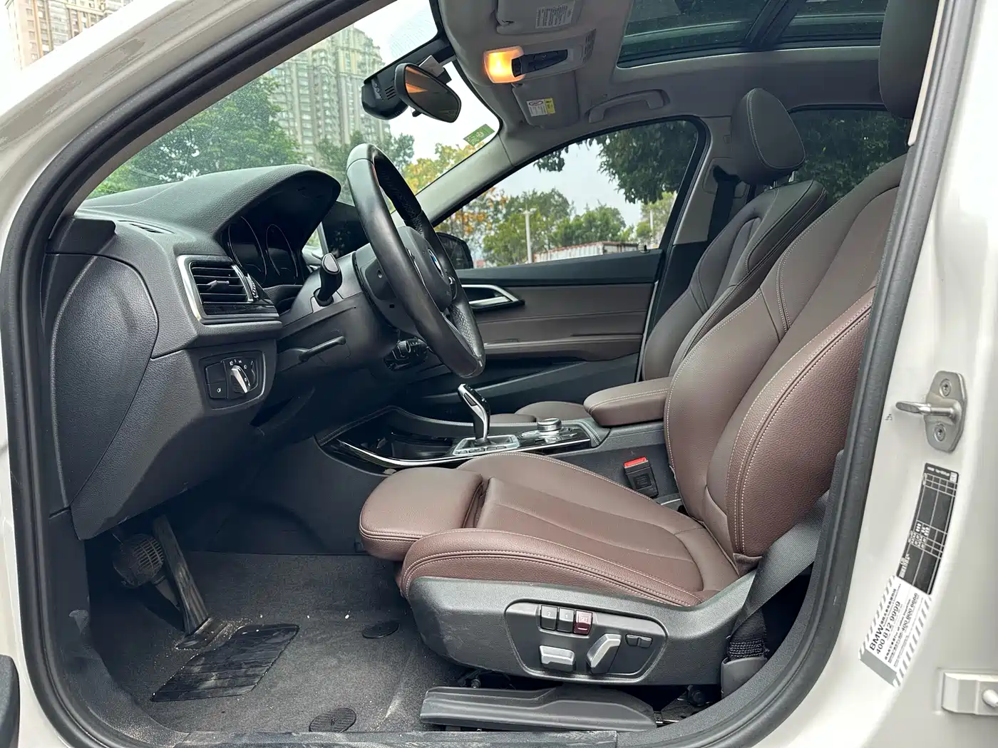 BMW 1 Series 2021 Facelift 120i M Sport Shadow Edition фото 4