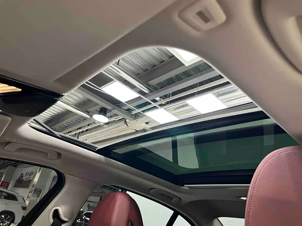 BMW 3 Series 2023 320Li M Sport Package фото 15