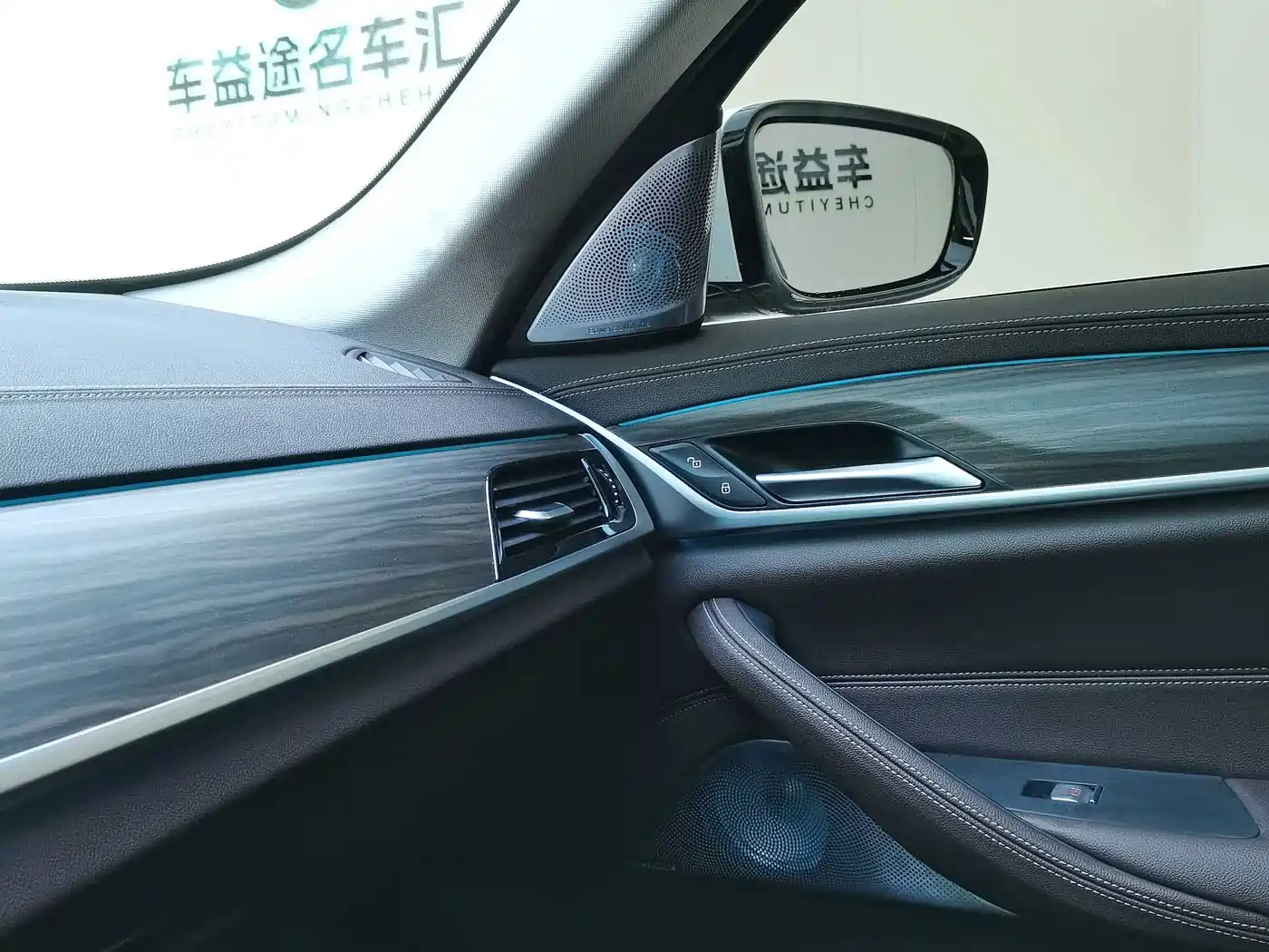 Фото 25 - BMW 5 Series