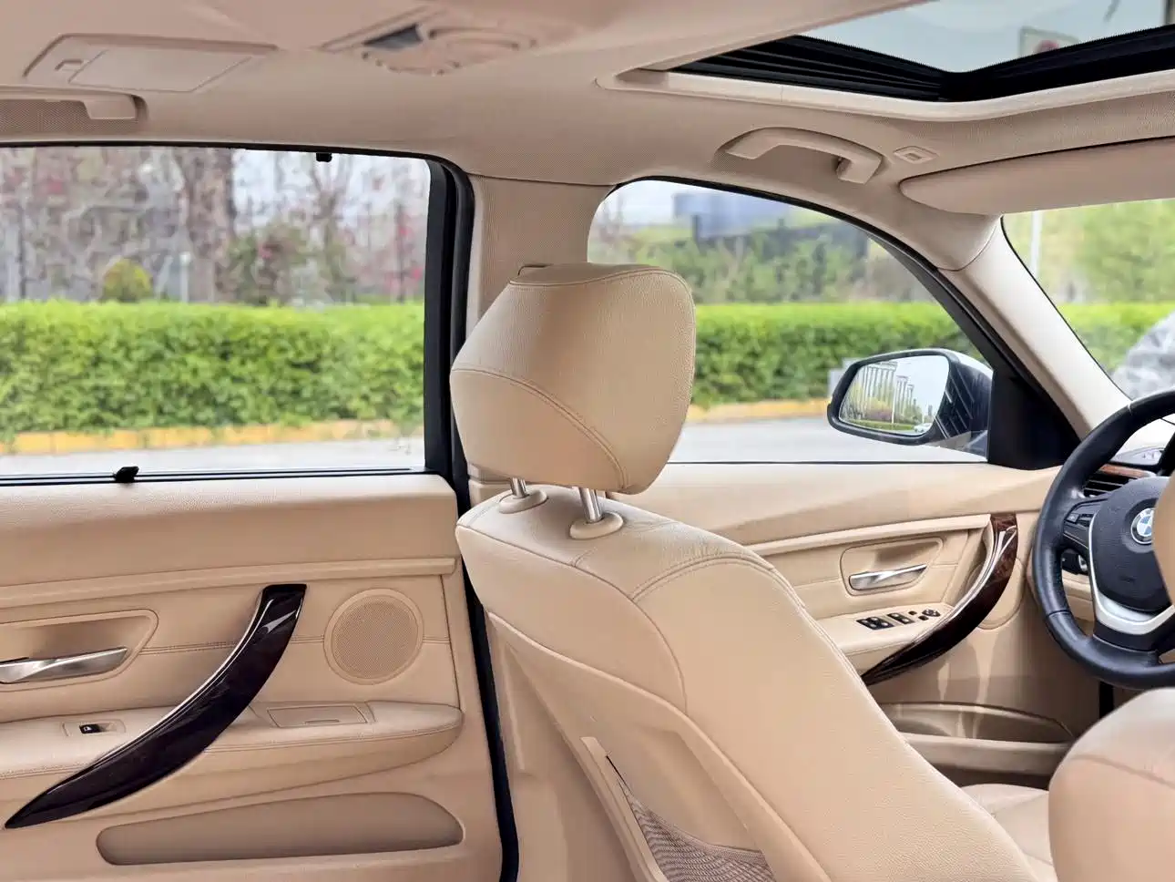 BMW 3 Series 2013 320Li Luxury Design Package фото 17