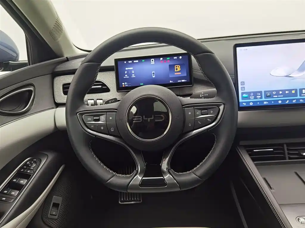 BYD SEAL 06 DM I TRAVEL EDITION