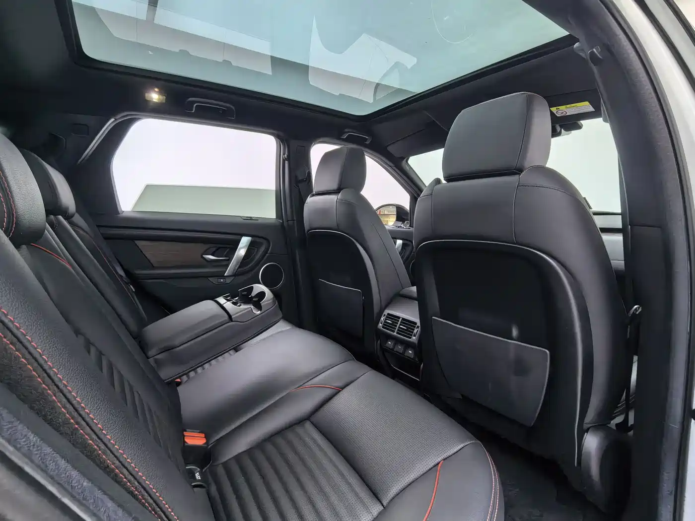 LAND ROVER DISCOVER SPORTS