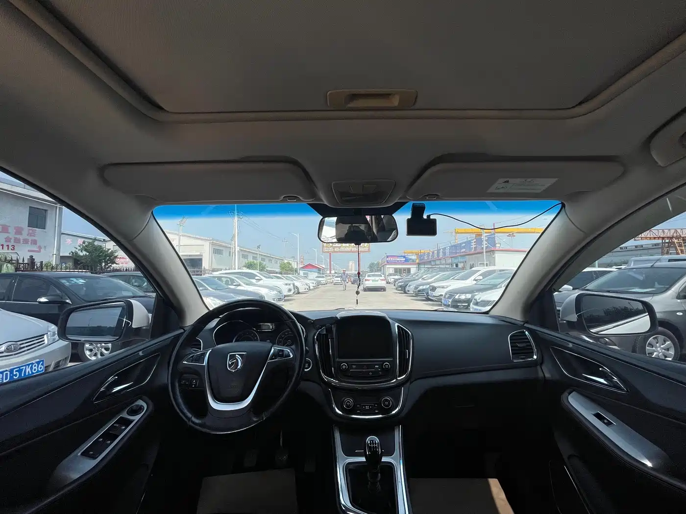 Фото 8 - Baojun 560