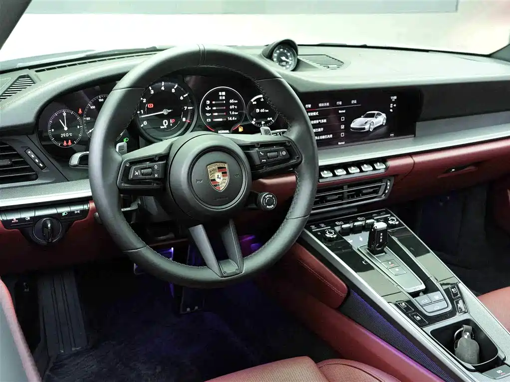 Porsche 911 2023 Carrera 3.0T фото 18