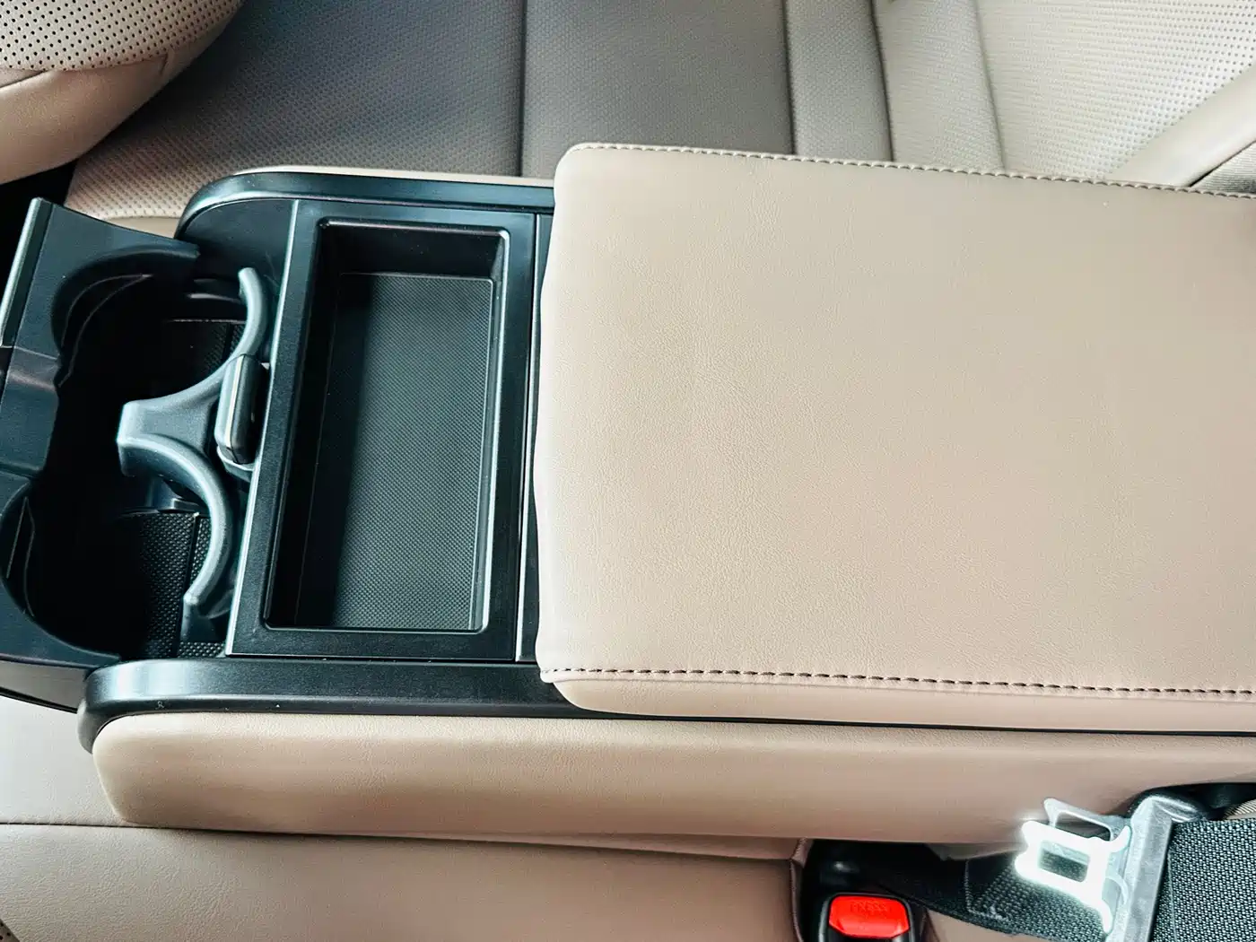 Lexus ES 2021 300h Luxury Edition фото 22