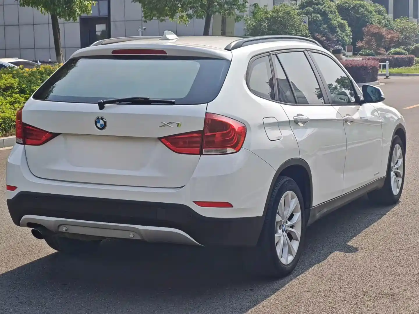 Фото 9 - BMW X1 (Import)