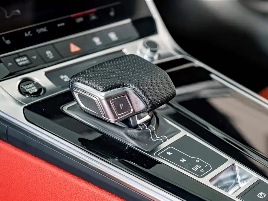 Audi A7L 2023 45 TFSI quattro S-line Black Warrior Edition фото 16
