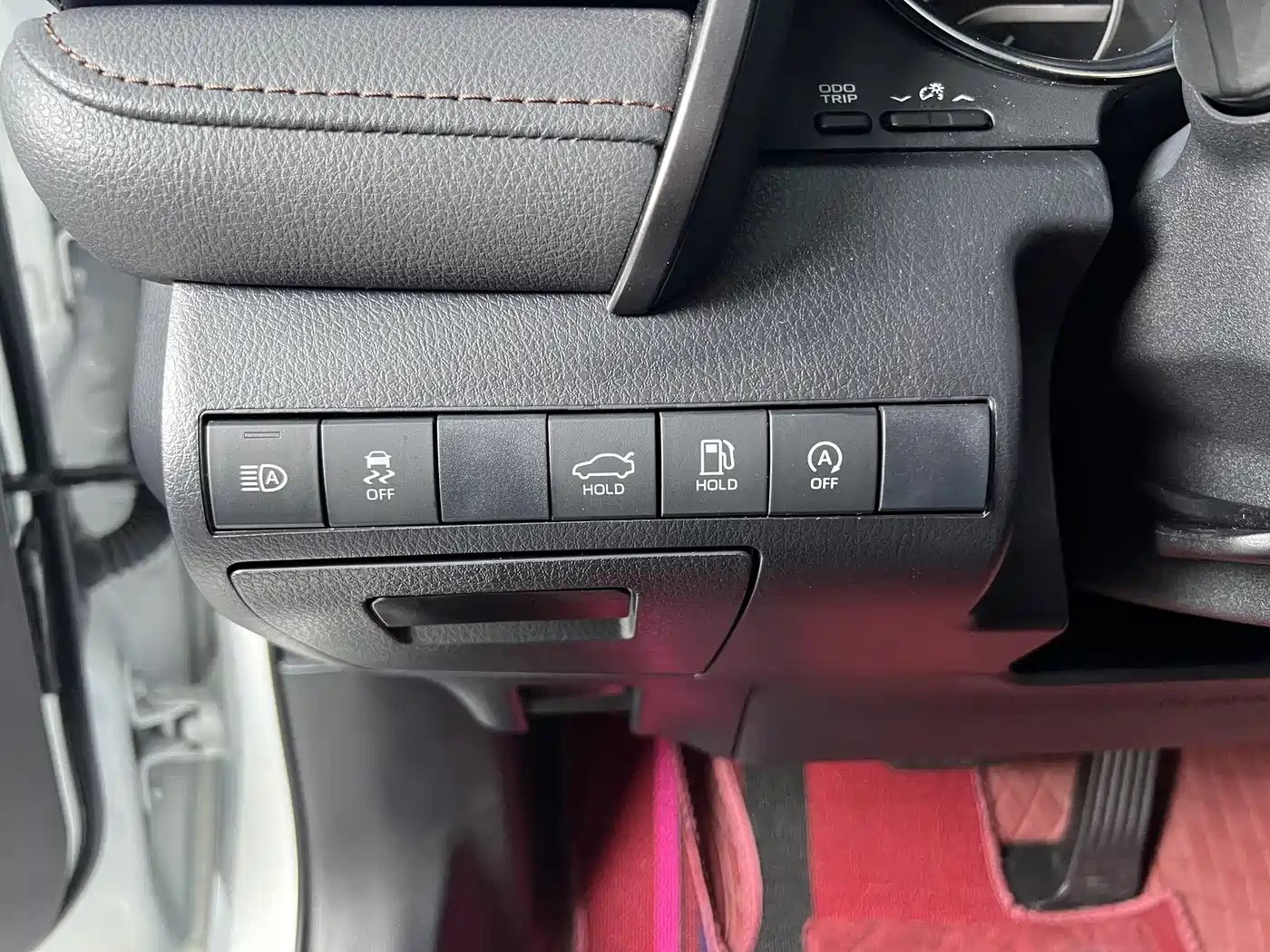 Toyota Camry 2021 2.0G Luxury Edition фото 17