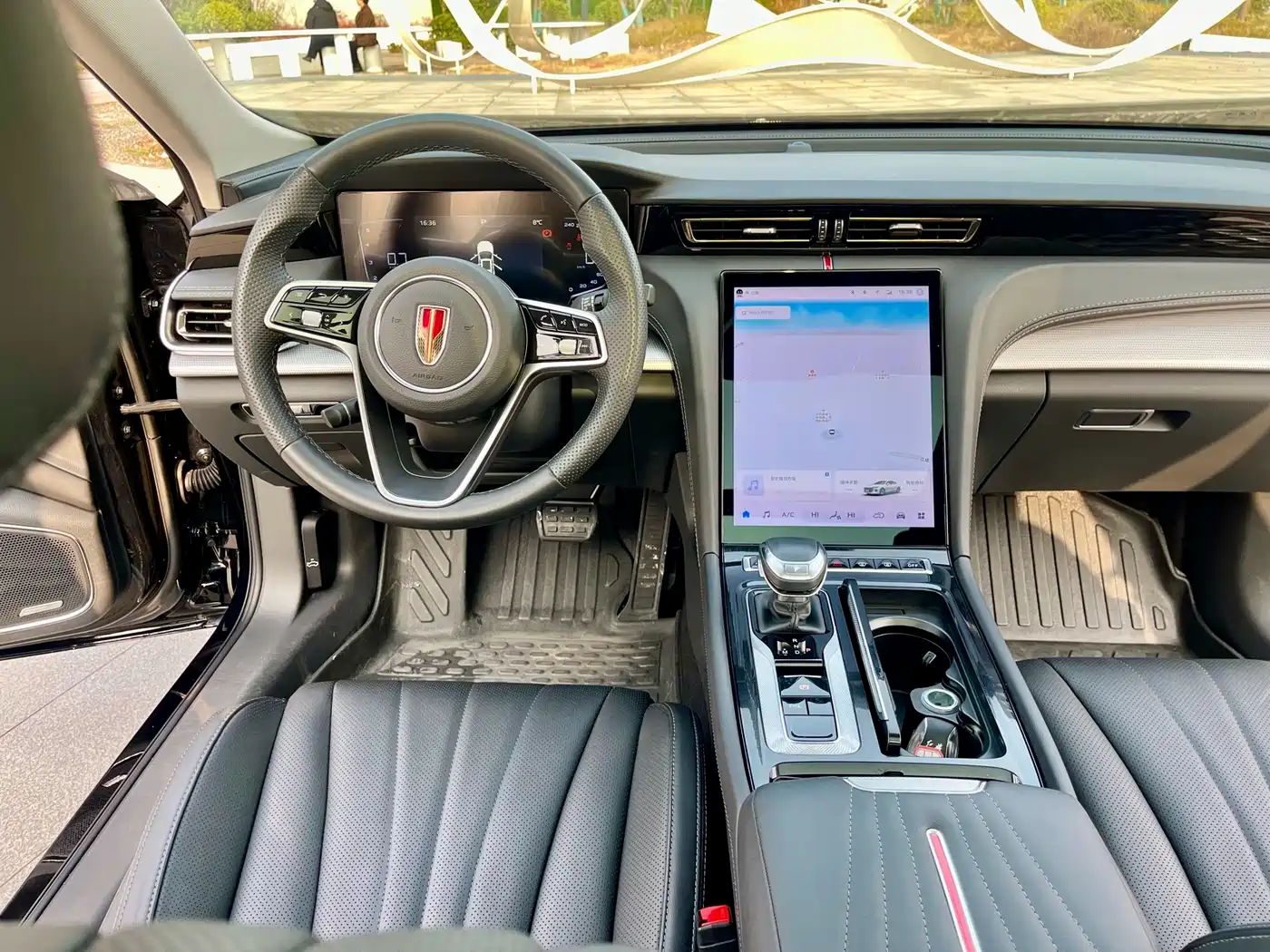 Hongqi H5 2024 1.5T DCT Smart Connect Flag Rhythm Edition фото 13