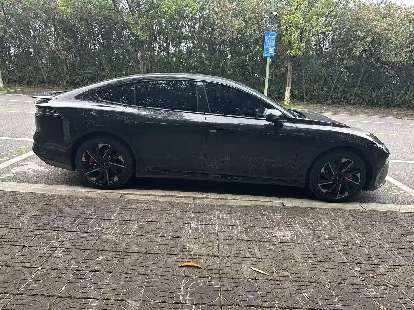 Dongfeng Yipai eπ007 2025 EREV 230Air Cruise Edition фото 4