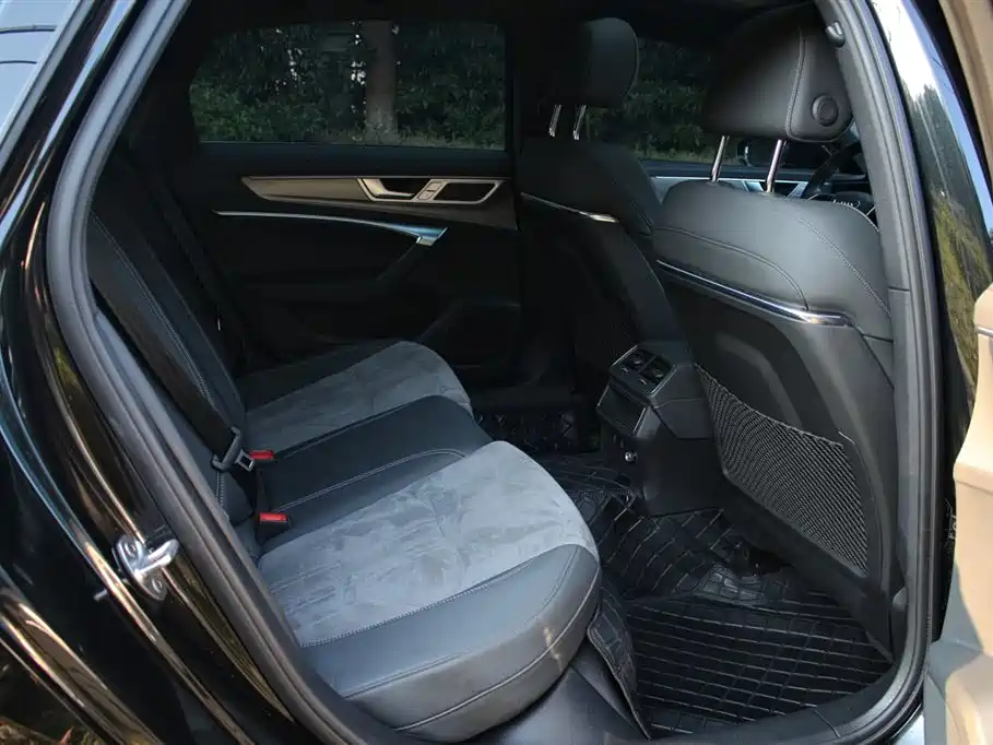 Audi A6L 2024 40 TFSI Luxury Dynamic фото 11