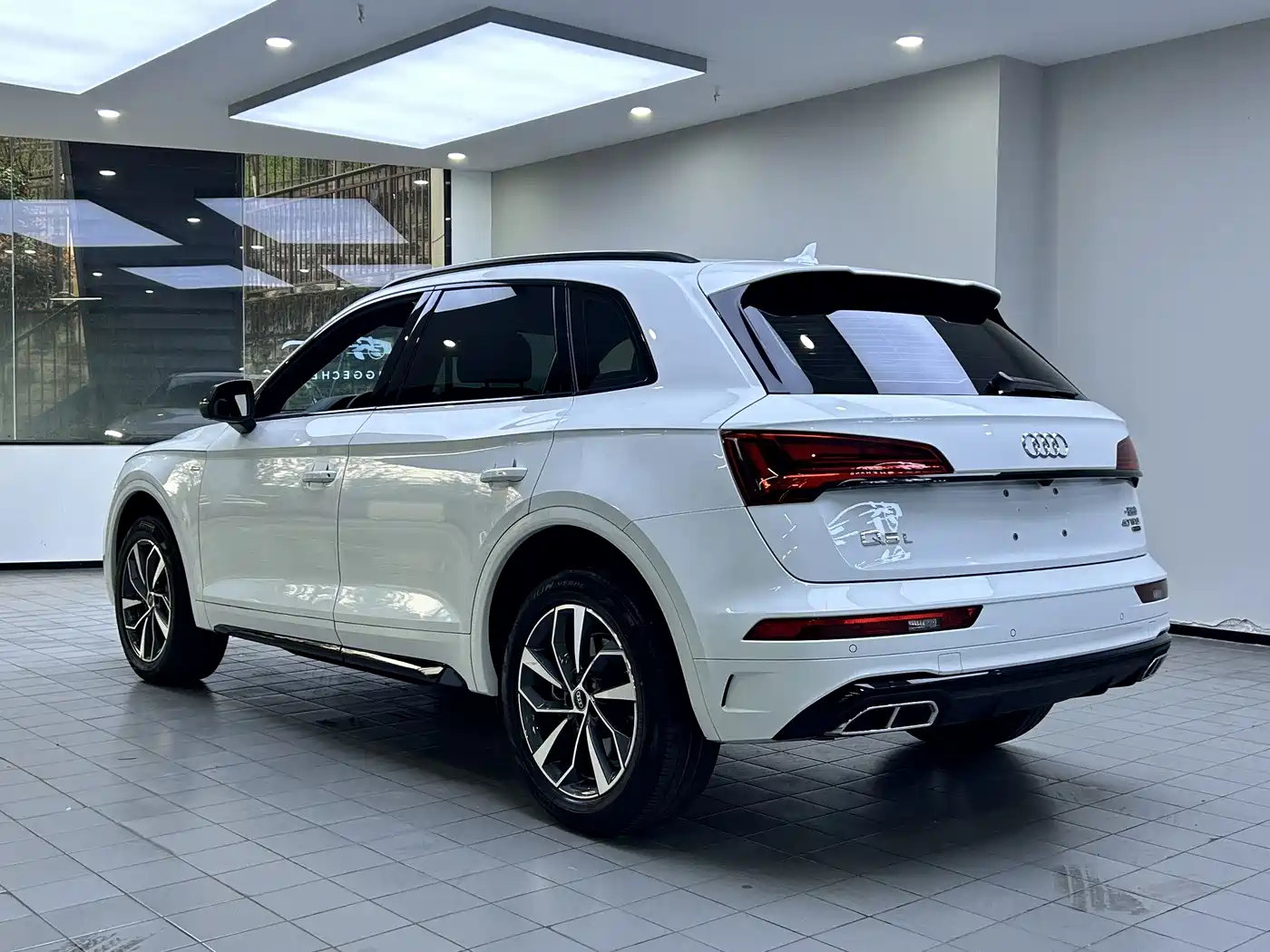 Audi Q5L 2023 40T Luxury Dynamic фото 10
