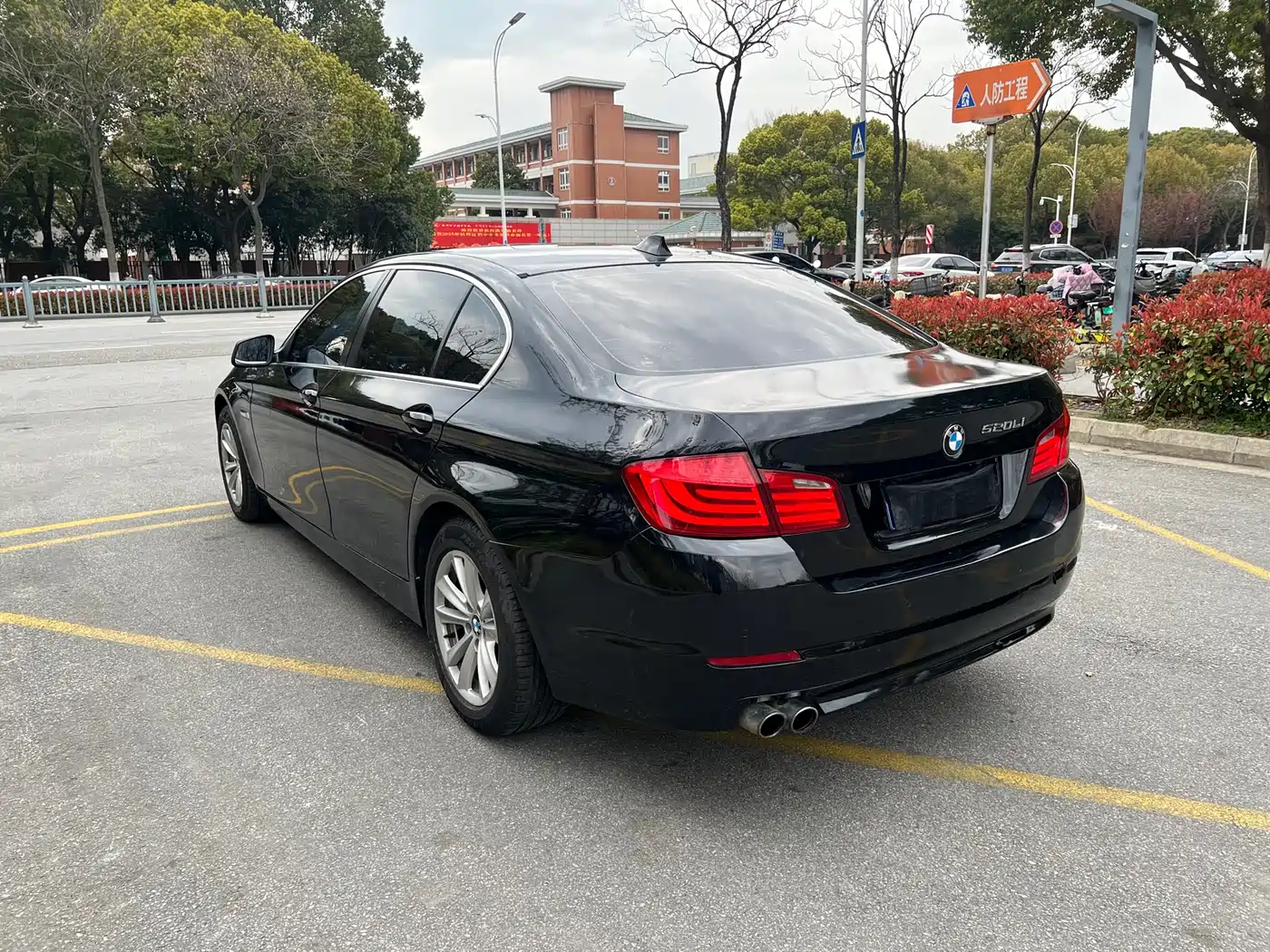 BMW 5 Series 2012 520Li Elegance фото 5