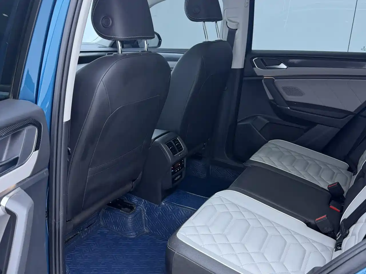 Volkswagen Tayron 2023 280TSI 2WD Luxury Plus Advanced Edition фото 14