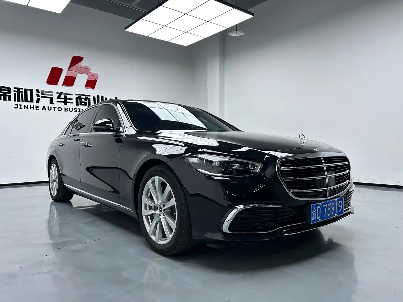 Mercedes-Benz S-Class 2024 S 400 L Business Edition фото 3