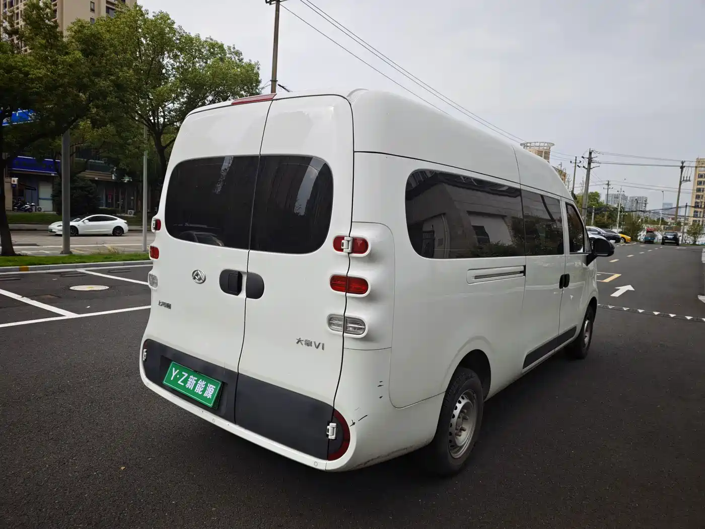 Maxus Dana V1 2025 2024 V1 Long Wheelbase High Roof Multi-Purpose (62kWh)